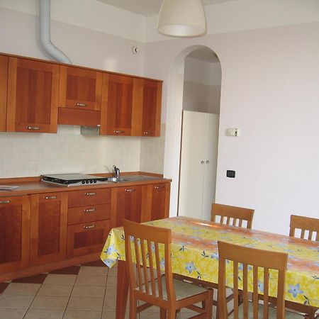Residenza Villa Margherita Римини Стая снимка