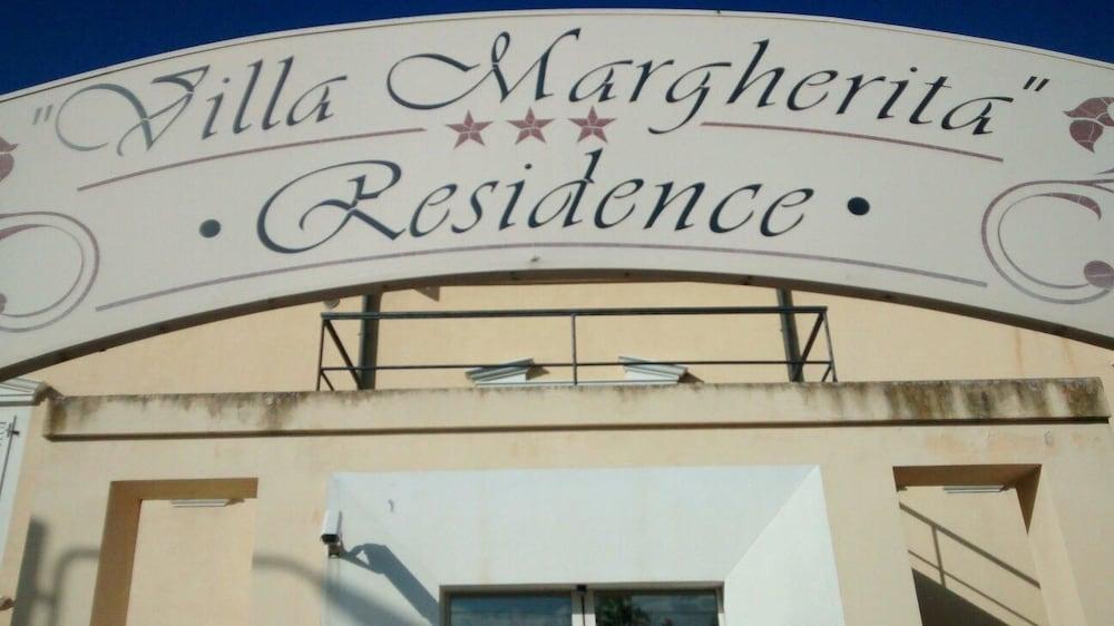Residenza Villa Margherita Римини Екстериор снимка