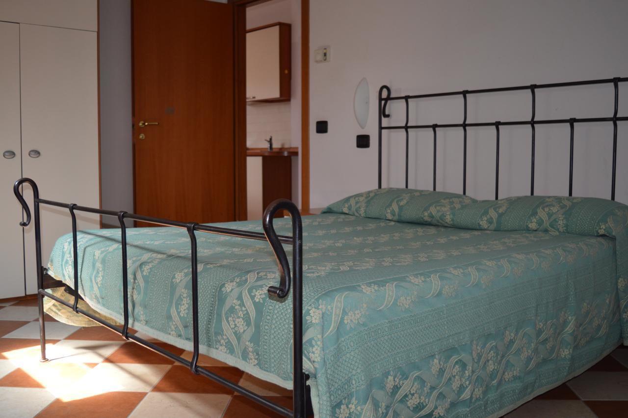 Residenza Villa Margherita Римини Екстериор снимка