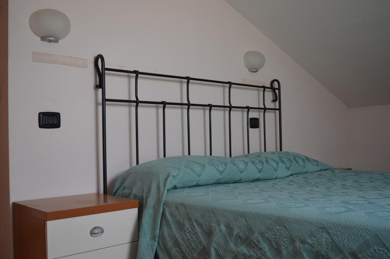 Residenza Villa Margherita Римини Екстериор снимка