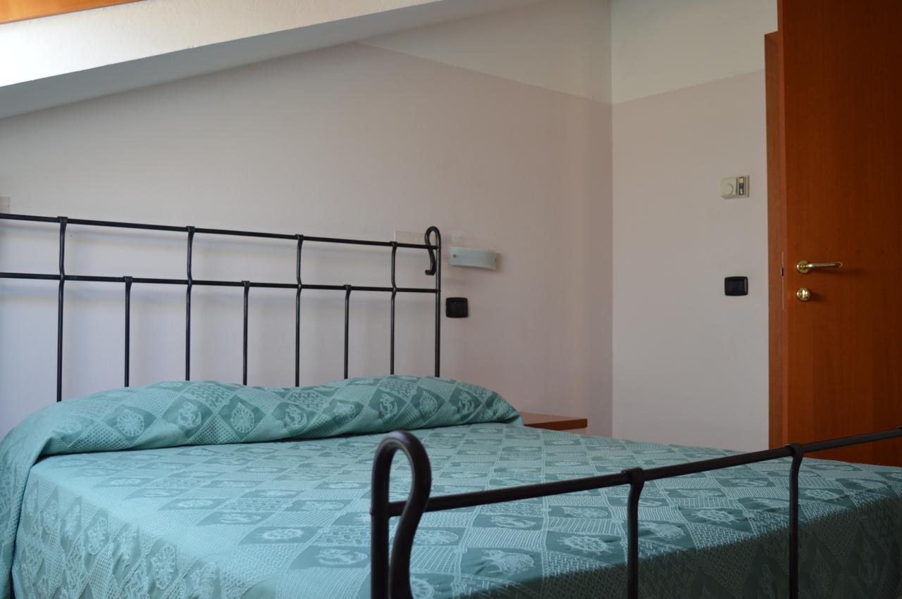 Residenza Villa Margherita Римини Екстериор снимка